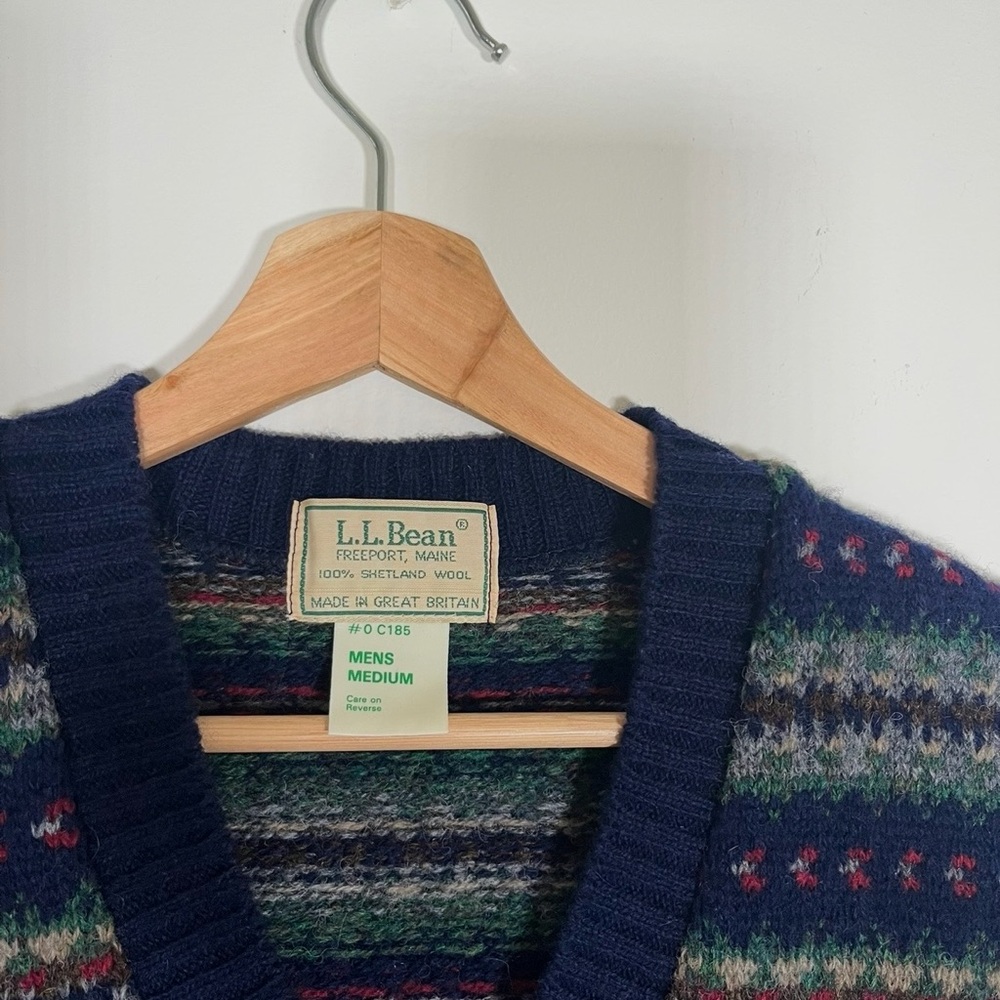LL BEAN VINTAGE FAIR ISLE SHETLAND WOOL V-NECK SWEATER VEST SIZE M MADE IN UK - Picture 3 of 5